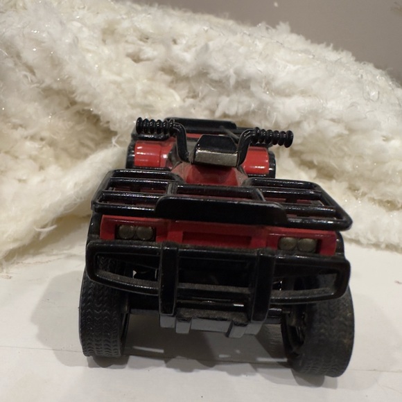 Red Honda Fourtrax 300 Diecast 4-wheeler ATV with working clock - Picture 7 of 10